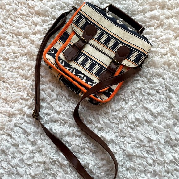 *Mossimo*  Printed Handbag - Picture 2 of 6